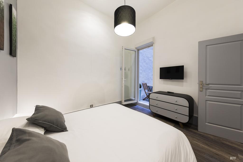 Du Guesclin Comédie  Montpellier Chambre photo